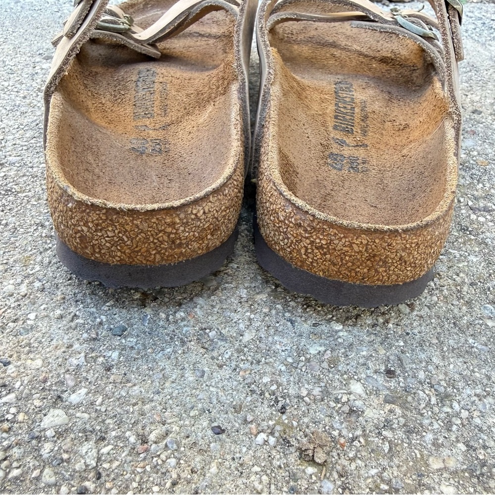 Birkenstock Women's Tan Triple-Strap Sandal with Buckles Size 9 (40) - Picture 13 of 14